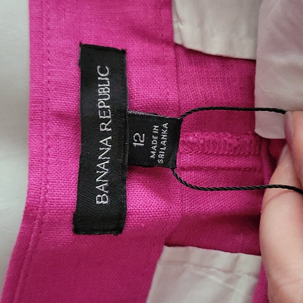 Banana Republic Women's Linen Shorts - Picture 7 of 9